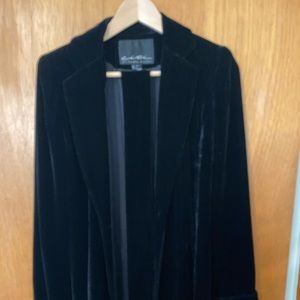 VELVET SMOKING JACKET SIZE 2